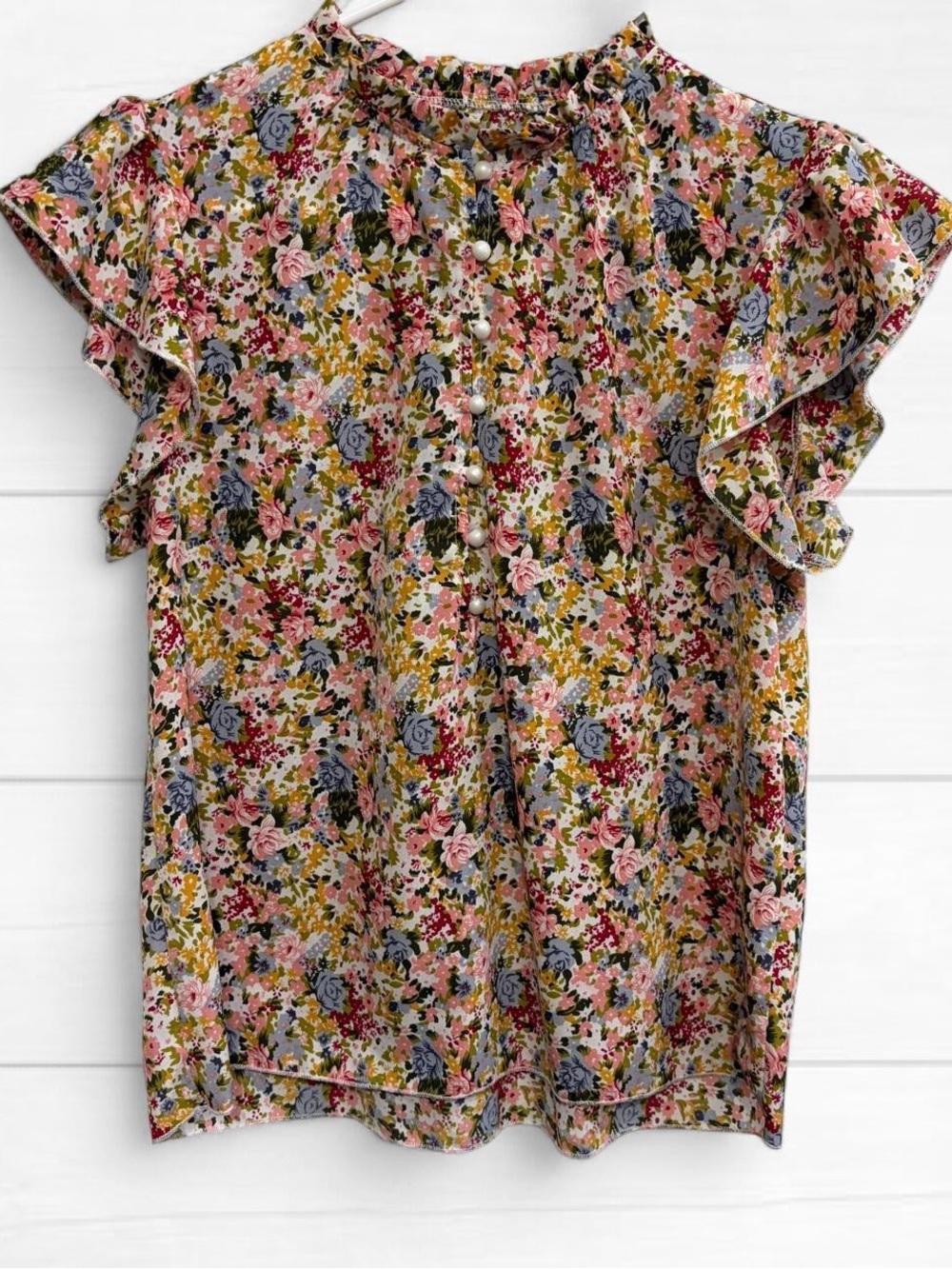 SHEIN Floral Ruffle Sleeve Button-Front Top - XS
